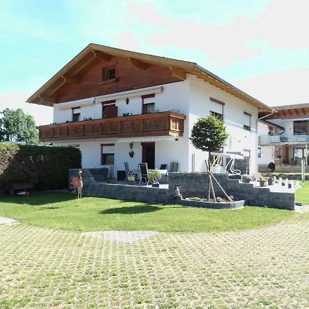 Pensionat Tiefenbrunn 3*